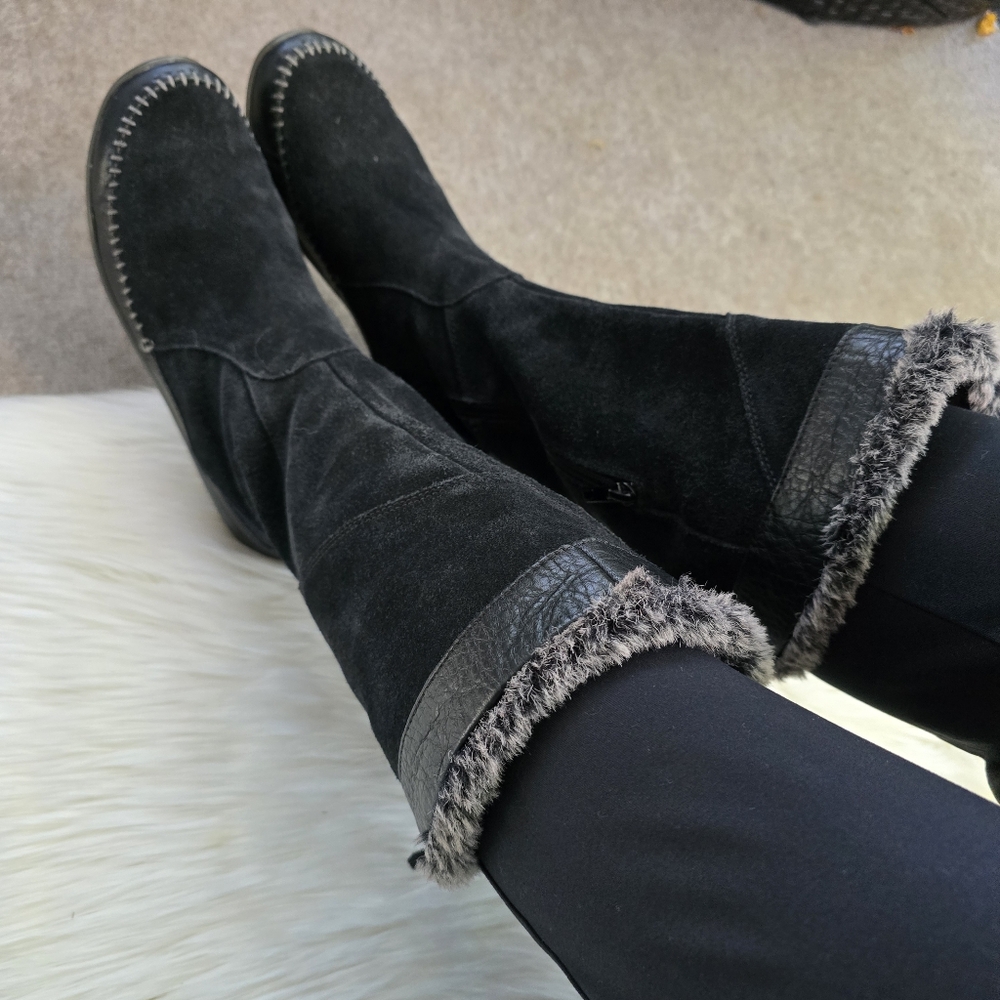 The North Face Women's Winter Boots - Picture 3 of 13
